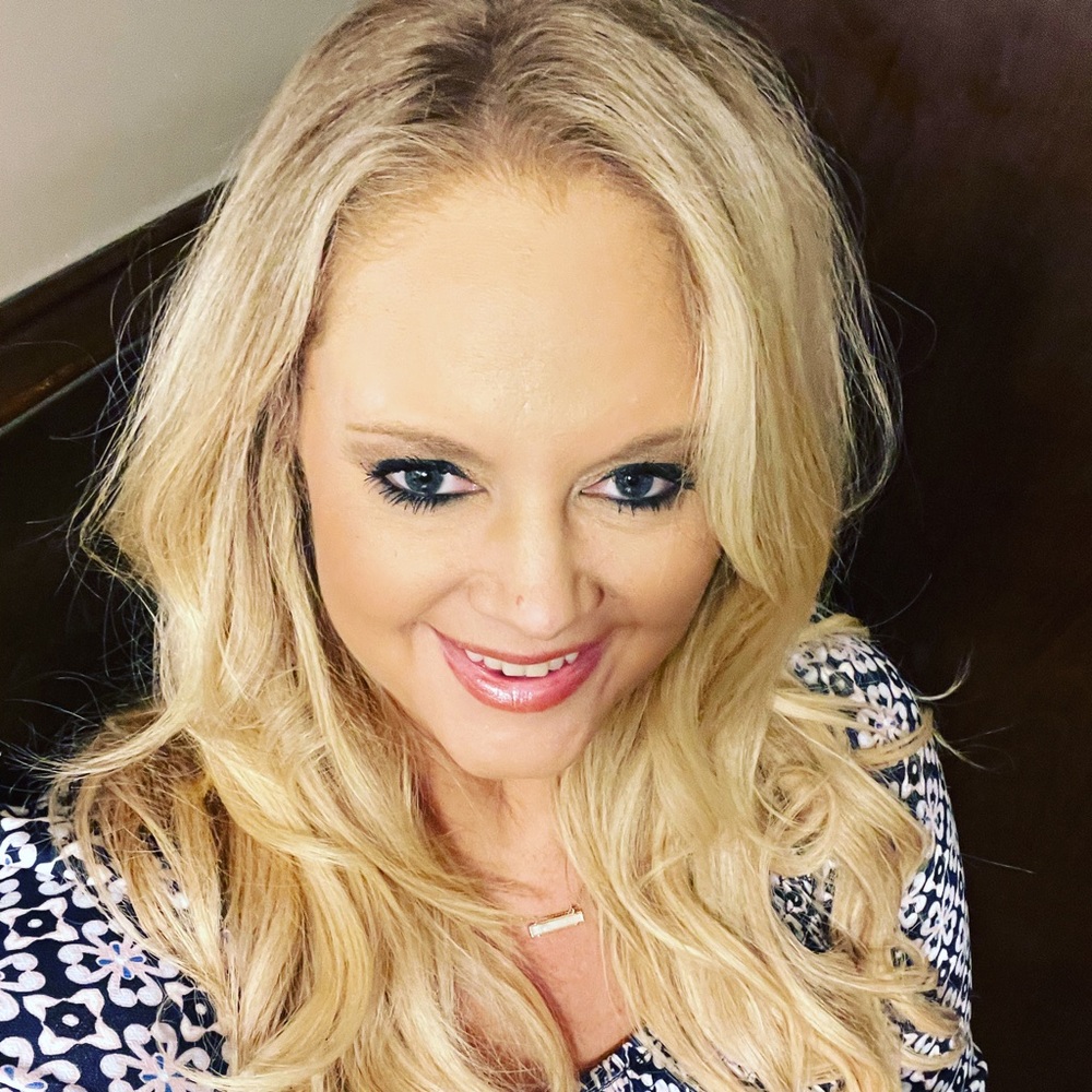 Meet your Posher, Stephanie